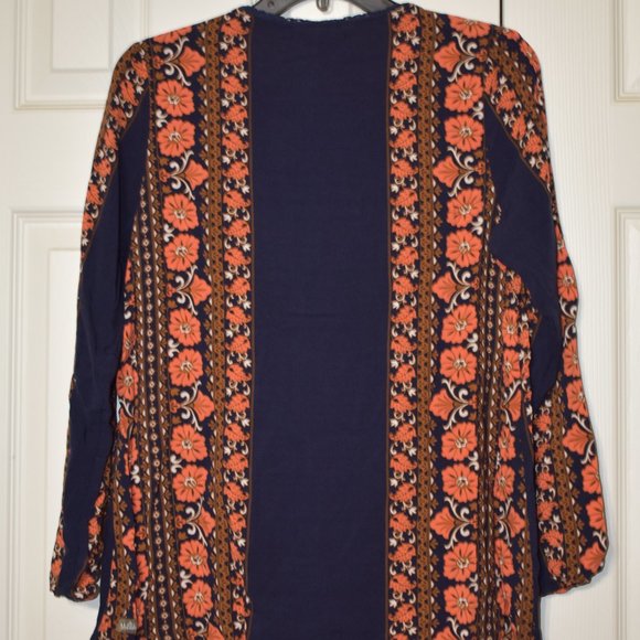 Matilda Jane Floret Floral Orange/blue floral top, size S, EUC - Picture 3 of 5